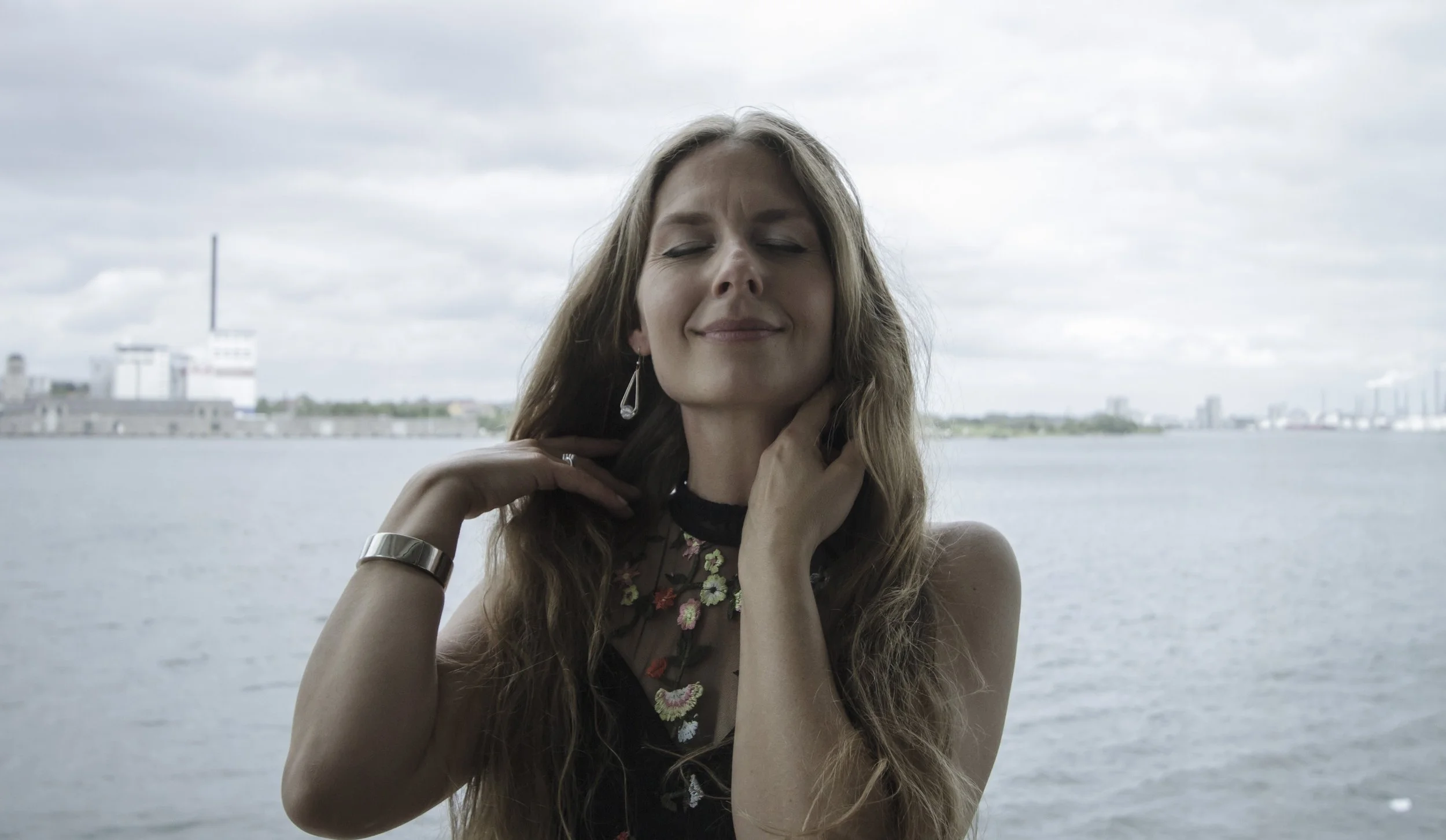 Christine Hjort Bjerre performing